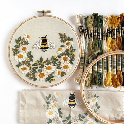 Bee & Daisies Embroidery Kit